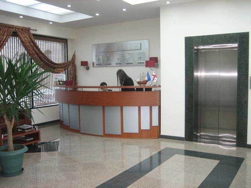Cruise Hotel Тбилиси Екстериор снимка