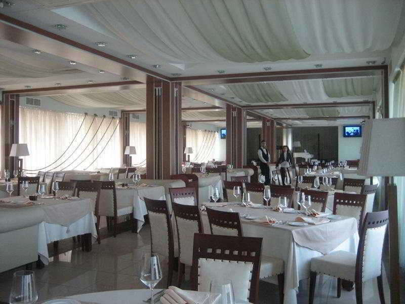 Cruise Hotel Тбилиси Екстериор снимка